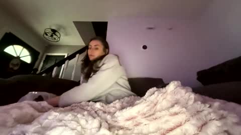 The Cali Cambri online show from 4, 3, 2026