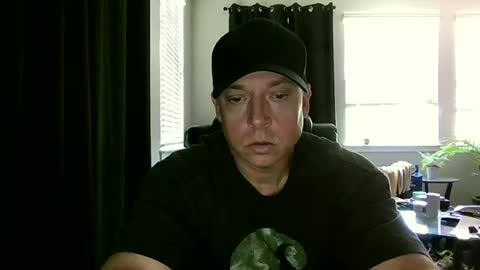Snapshot of caligrown1154 chatting on 10, 7, 2026 caligrown1154 online show from 10, 7, 2026