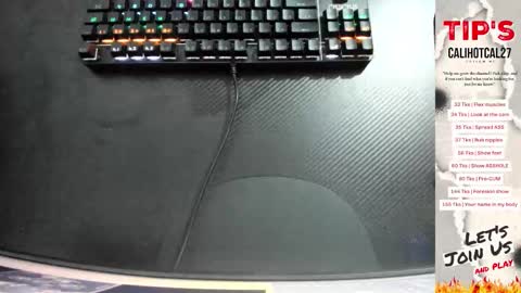 Snapshot of calihotcaliente27 chatting on 10, 9, 2025 calihotcaliente27 online show from 10, 9, 2025