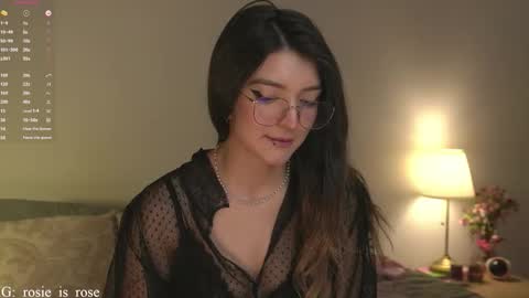 Snapshot of call_me_rosie chatting on 27, 9, 2025   online show from 27, 9, 2025