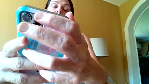 Calli online show from 9, 4, 2026