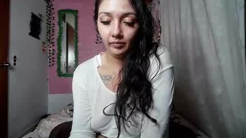 Snapshot of callme_lolas chatting on 8, 1, 2026 paula online show from 8, 1, 2026