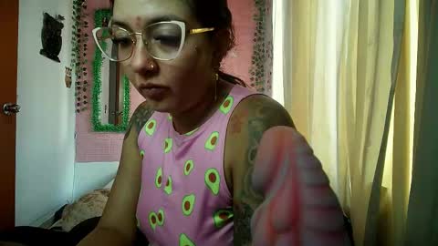 Snapshot of callme_lolas chatting on 20, 2, 2026 paula online show from 20, 2, 2026