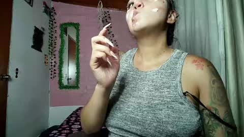 Snapshot of callme_lolas chatting on 25, 3, 2026 paula online show from 25, 3, 2026