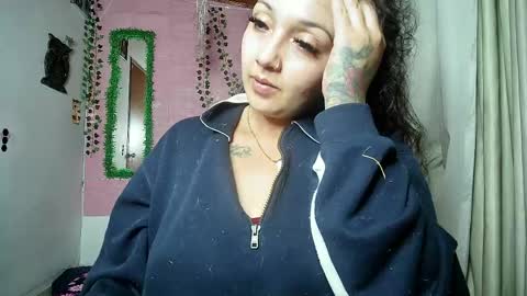 Snapshot of callme_lolas chatting on 9, 4, 2026 paula online show from 9, 4, 2026