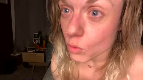 callmeagoodgirlplease online show from 25, 1, 2025