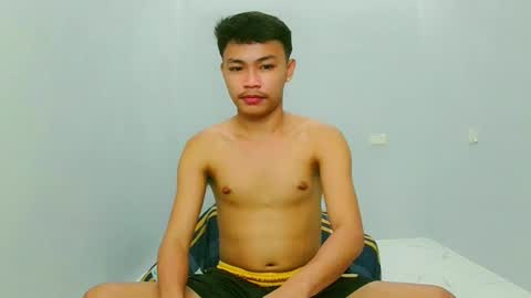 Snapshot of callmebabyceejay_ chatting on 11, 4, 2026 Ceejay online show from 11, 4, 2026