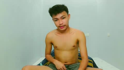 Snapshot of callmebabyceejay_ chatting on 13, 4, 2026 Ceejay online show from 13, 4, 2026