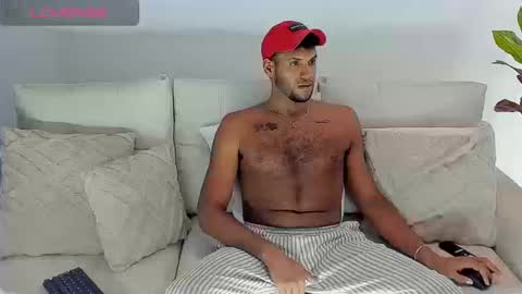 Snapshot of callmeby_lebron chatting on 29, 9, 2025 LeBron online show from 29, 9, 2025