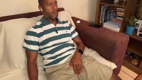 Snapshot of callmeelmore chatting on 26, 4, 2026 My name is Robert Dont be shysay hi I love to chat. For requests or dirty talk please use tips online show from 26, 4, 2026