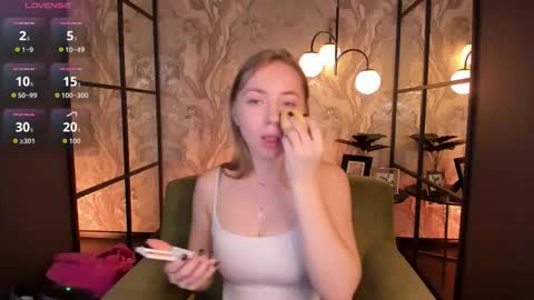 Snapshot of callmenora chatting on 7, 11, 2025 Nora online show from 7, 11, 2025