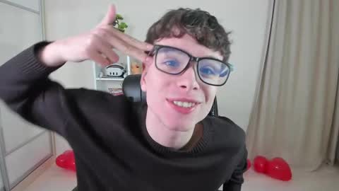 Snapshot of calvin_loves_you chatting on 15, 2, 2025 Hey I am Calvin online show from 15, 2, 2025