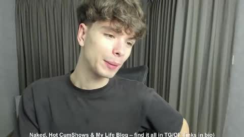 Snapshot of calvin_loves_you chatting on 2, 12, 2025 Hey I am Calvin online show from 2, 12, 2025