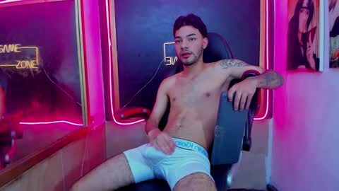 Snapshot of calvin_parker chatting on 15, 10, 2025 Calvin online show from 15, 10, 2025