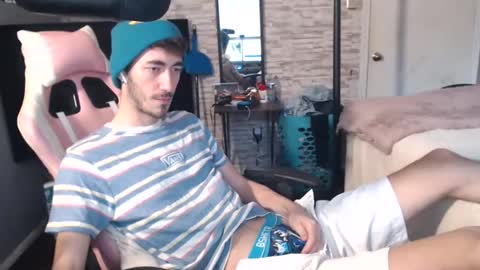 Snapshot of calvin_tanner chatting on 18, 12, 2024 calvin_tanner online show from 18, 12, 2024