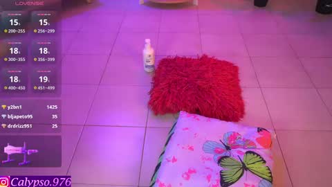 Calypso and Kayla online show from 25, 2, 2025