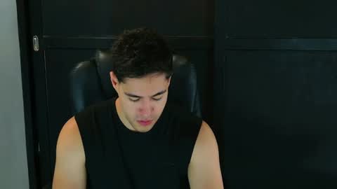 camara110 online show from 4, 2, 2025