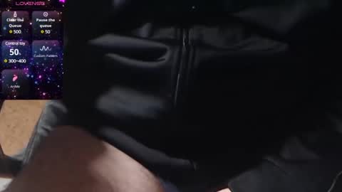 Snapshot of camboy301077 chatting on 20, 1, 2025 steffencamboy online show from 20, 1, 2025