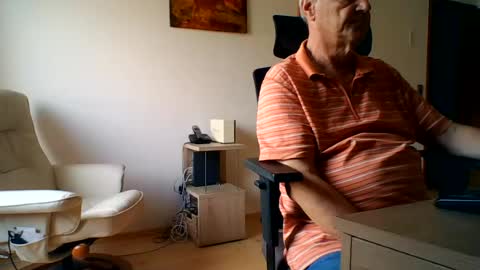 Snapshot of camcologne chatting on 17, 7, 2026 camcologne online show from 17, 7, 2026