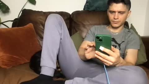 Snapshot of camdoattitude chatting on 28, 11, 2025 CamDoAttitude online show from 28, 11, 2025