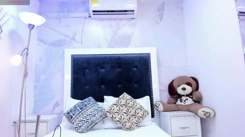  Cameron Cutee  online show from 27, 1, 2025