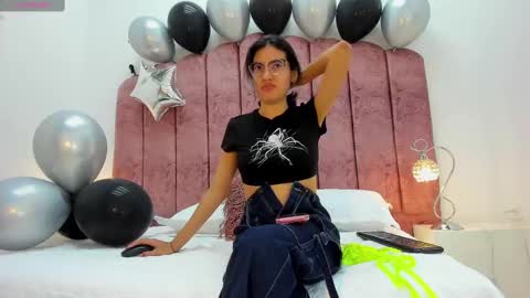  Cameron Cutee  online show from 1, 10, 2025