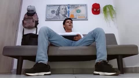 cami0108 online show from 8, 4, 2026