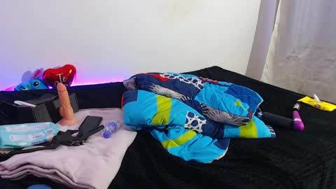 Cami crystal 99 online show from 1, 4, 2026