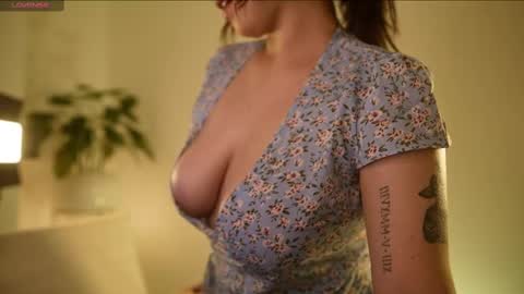 camila   online show from 27, 9, 2025