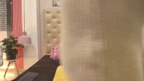 CA M I online show from 2, 12, 2025