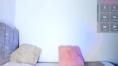 Snapshot of camii_sweett2 chatting on 7, 10, 2025 camii_sweett2 online show from 7, 10, 2025