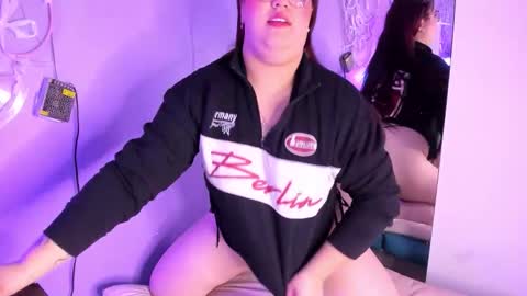 Camila Osorio online show from 20, 11, 2025