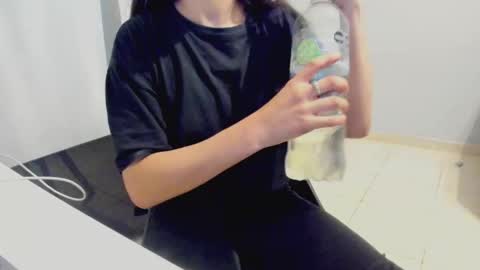 Cami online show from 4, 12, 2025