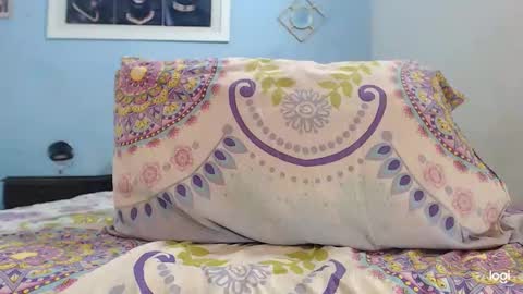 Instagram camila blande1 online show from 2, 12, 2024