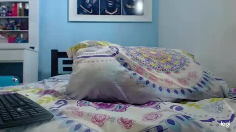 Instagram camila blande1 online show from 12, 2, 2025