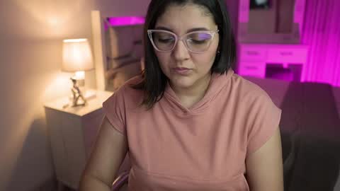 Snapshot of camila_buitrago chatting on 19, 12, 2024 Camila buitrago online show from 19, 12, 2024
