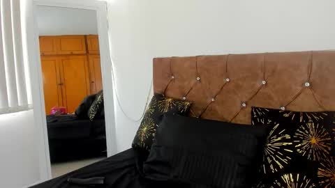 camila_collins7 online show from 1, 11, 2025