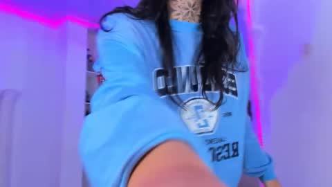 Snapshot of camila_coxx chatting on 25, 10, 2025 s online show from 25, 10, 2025