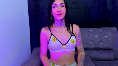 Snapshot of camila_coxx chatting on 3, 12, 2025 s online show from 3, 12, 2025