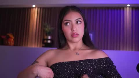 Camila online show from 12, 11, 2025