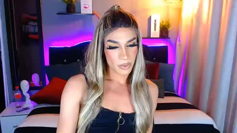 Snapshot of camila_hoottie chatting on 23, 1, 2025 Camila online show from 23, 1, 2025