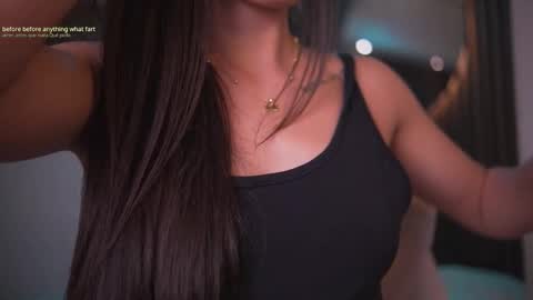 camila_martinez9 online show from 30, 9, 2025