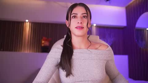 camila_martinez9 online show from 16, 3, 2026