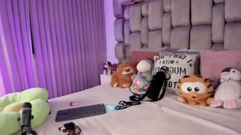 Camila online show from 28, 1, 2025