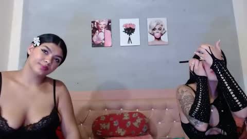 Snapshot of camila_meza chatting on 23, 10, 2025 camila_meza online show from 23, 10, 2025