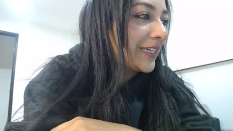 Camila online show from 19, 12, 2025