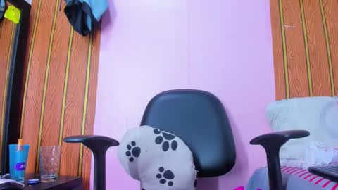 Snapshot of camilagreco_04 chatting on 20, 10, 2025 camila online show from 20, 10, 2025