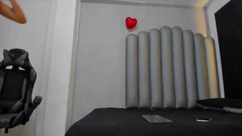 camila  online show from 23, 3, 2026