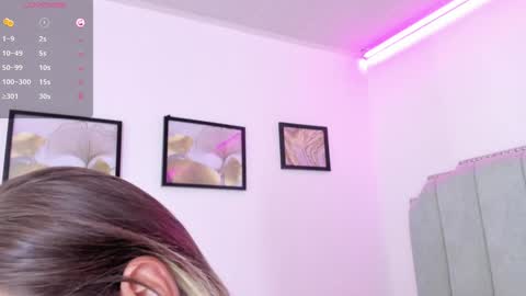 Camila Monroee  online show from 23, 1, 2025