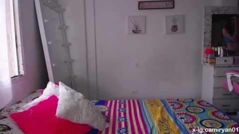 X IGcamiryan01 online show from 9, 1, 2025